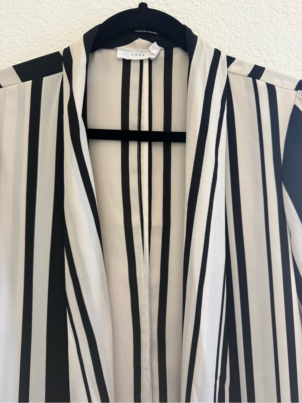 Lush Black and Cream Striped Open Polyester Blazer - Picture 3 of 4